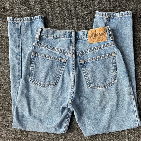 Vintage Light Wash Gap Jeans Size - Picture 3 of 4